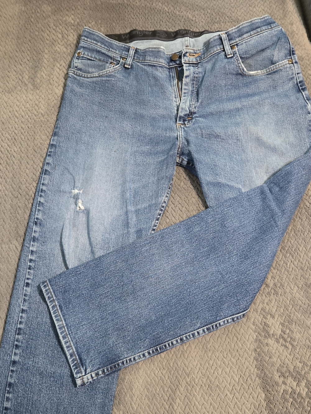 Wrangler Mens Light Blue Straight Leg Jeans